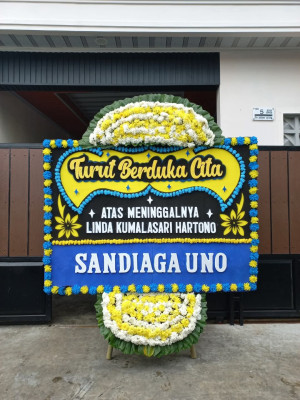 Papan Bunga Duka di Tingkir Tengah